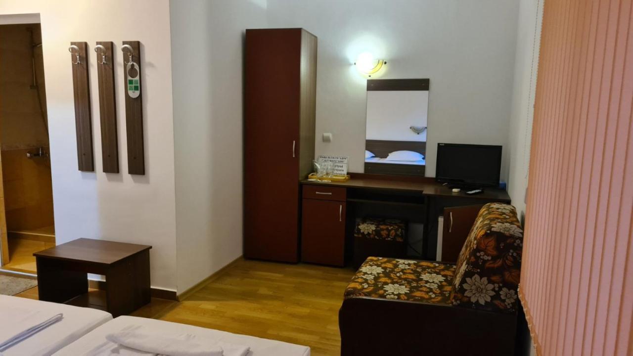Adri Guest House เนเซบาร์ ภายนอก รูปภาพ